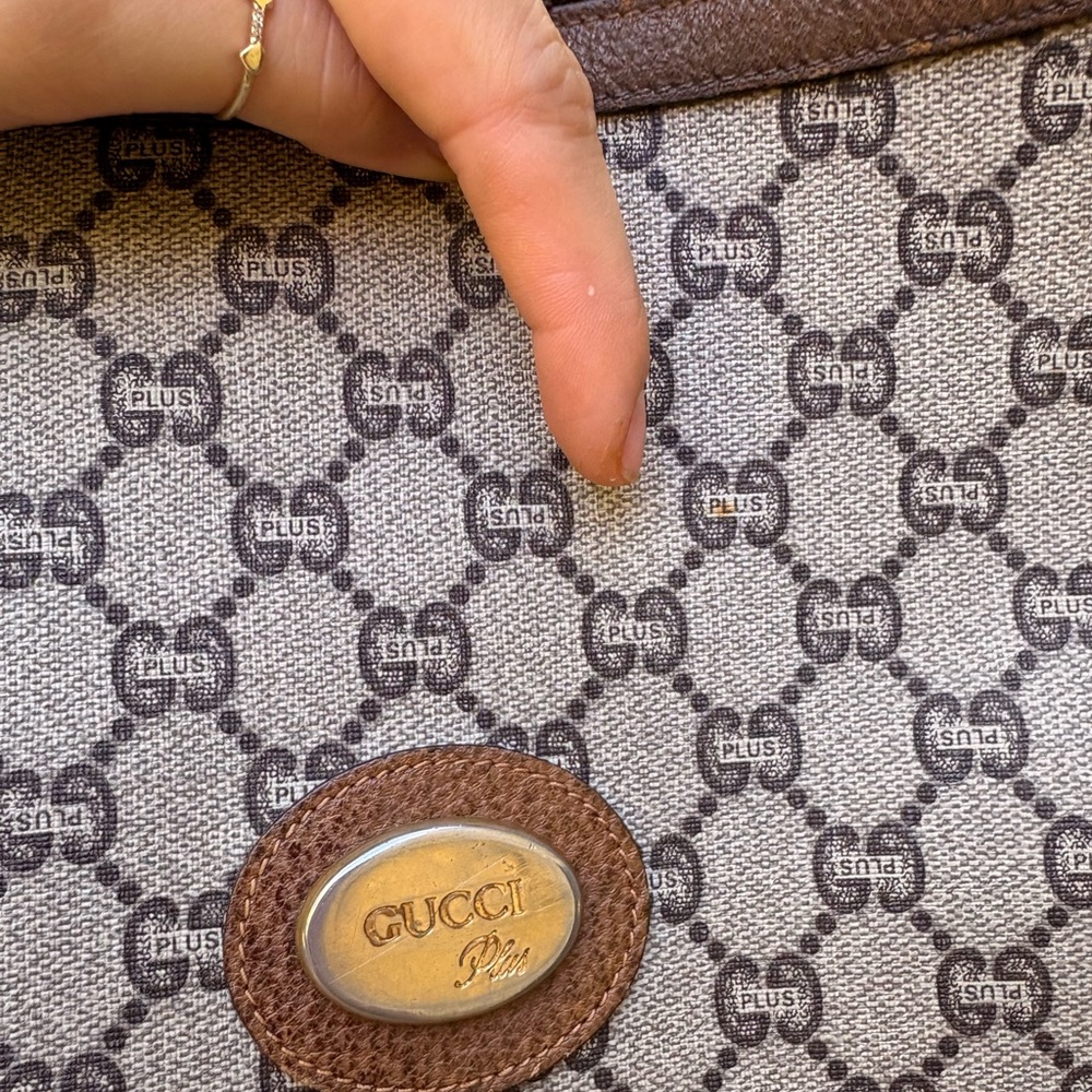 Gucci Beige and Brown Shoulder Bag - Picture 9 of 15